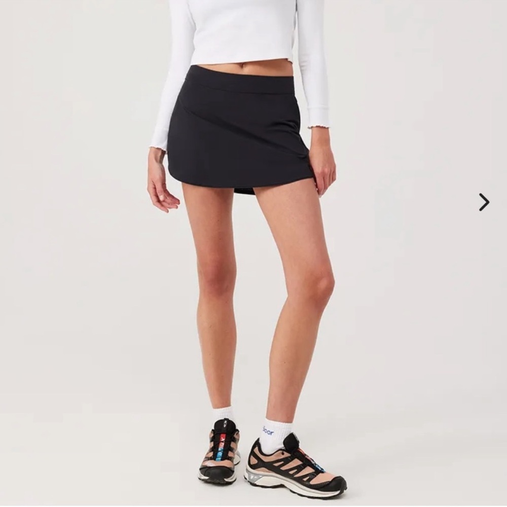 Outdoor Voices Black Active Skort
